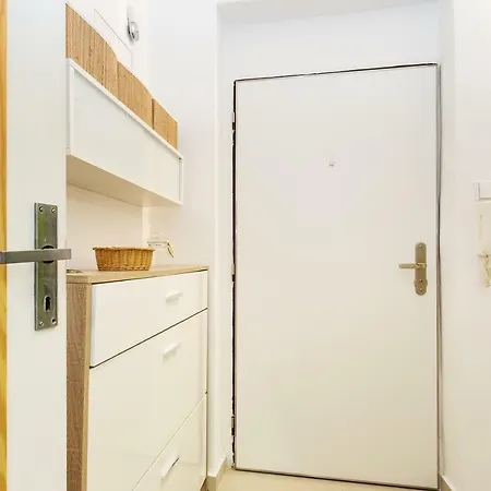 Stylish On Riverside Apartament Praga